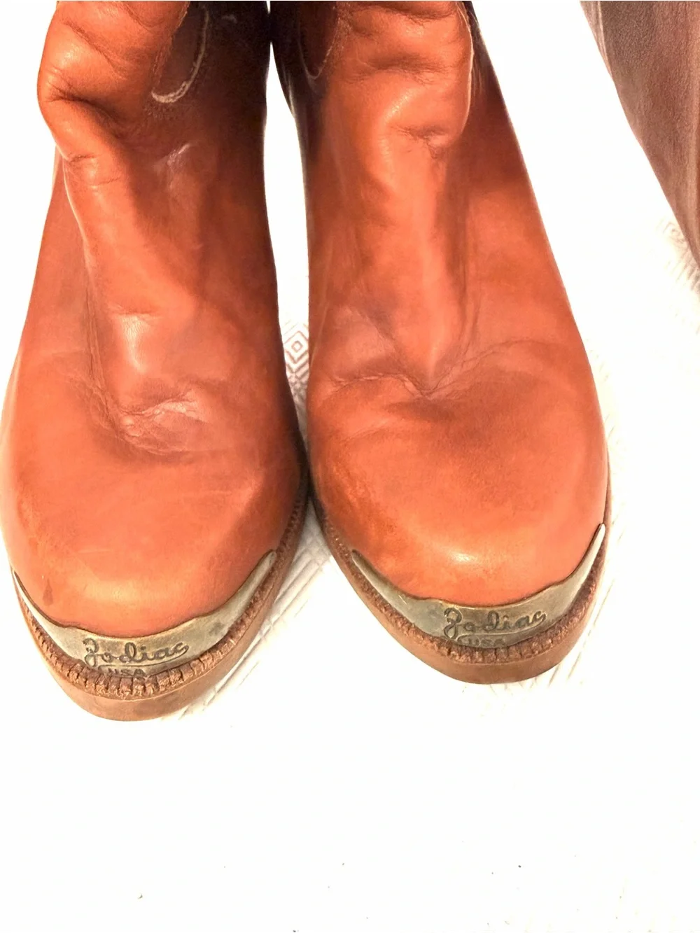 1970’s knee high caramel leather Zodiac boots size 6M